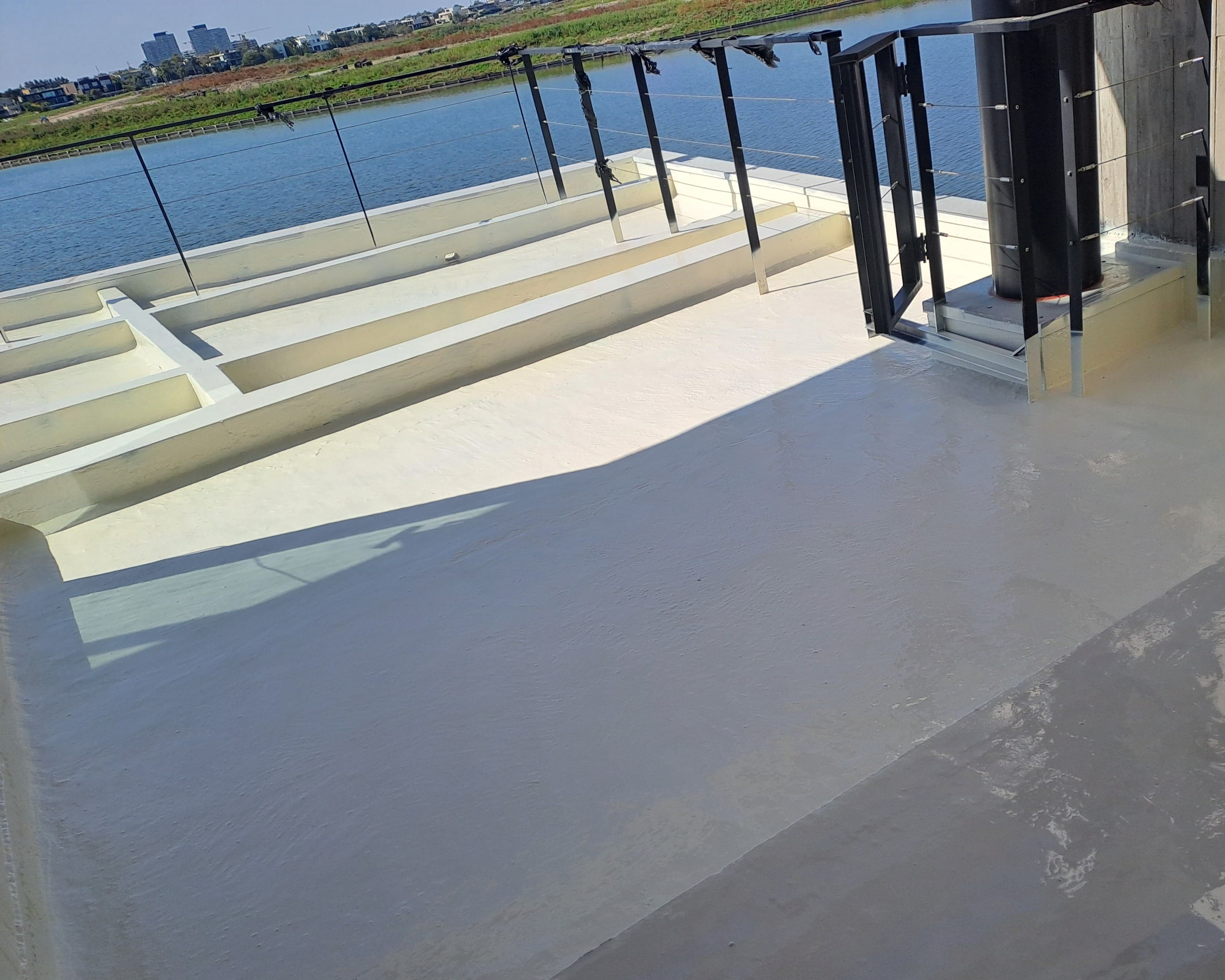 Terraza recubierta con poliurea